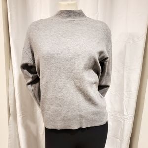 Gray half turtle neck
